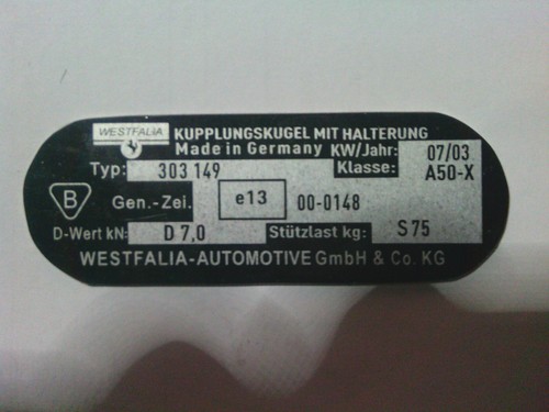 Nameplate hitch trailer